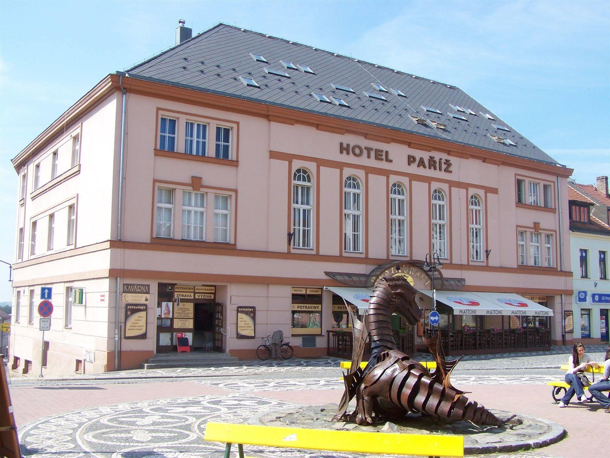 Hotel Pariz Jicin Exterior photo